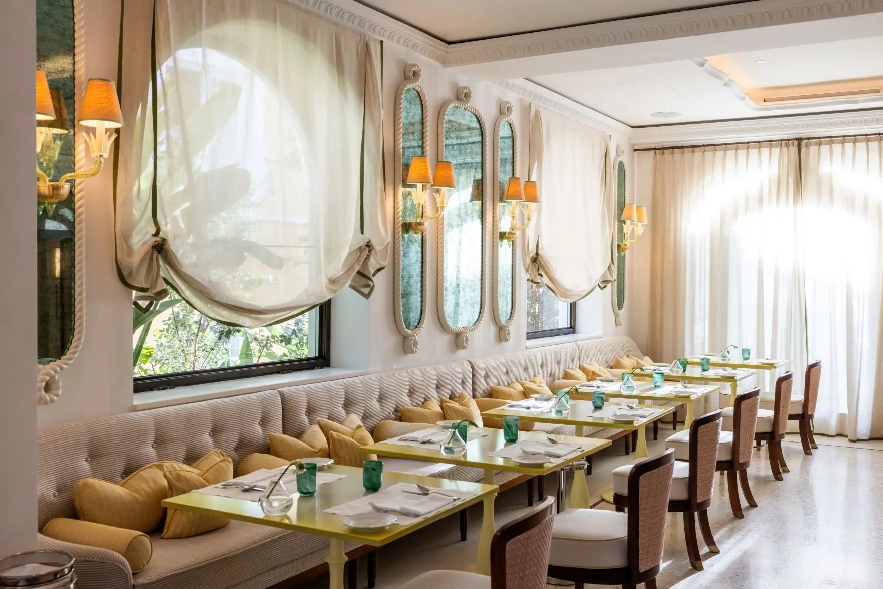 Gennaro's Restaurant_8PTrr