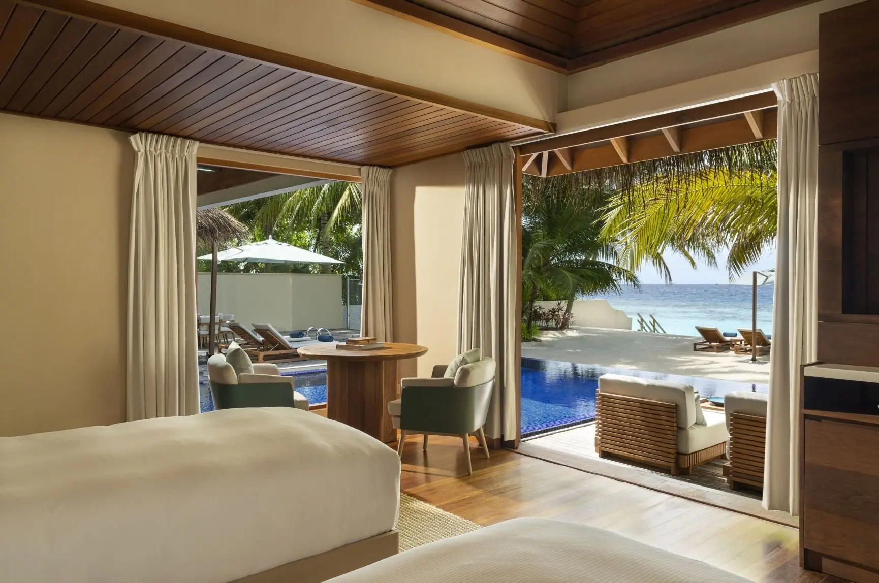 BP 11_141 Right BR hi-res