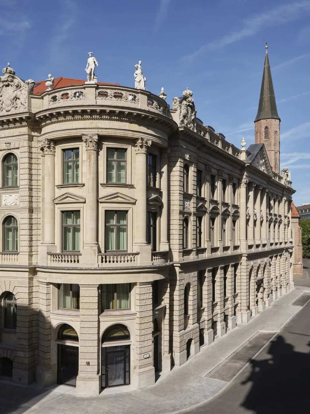 Rosewood Munich_Exterior_Davide Lovatti_08