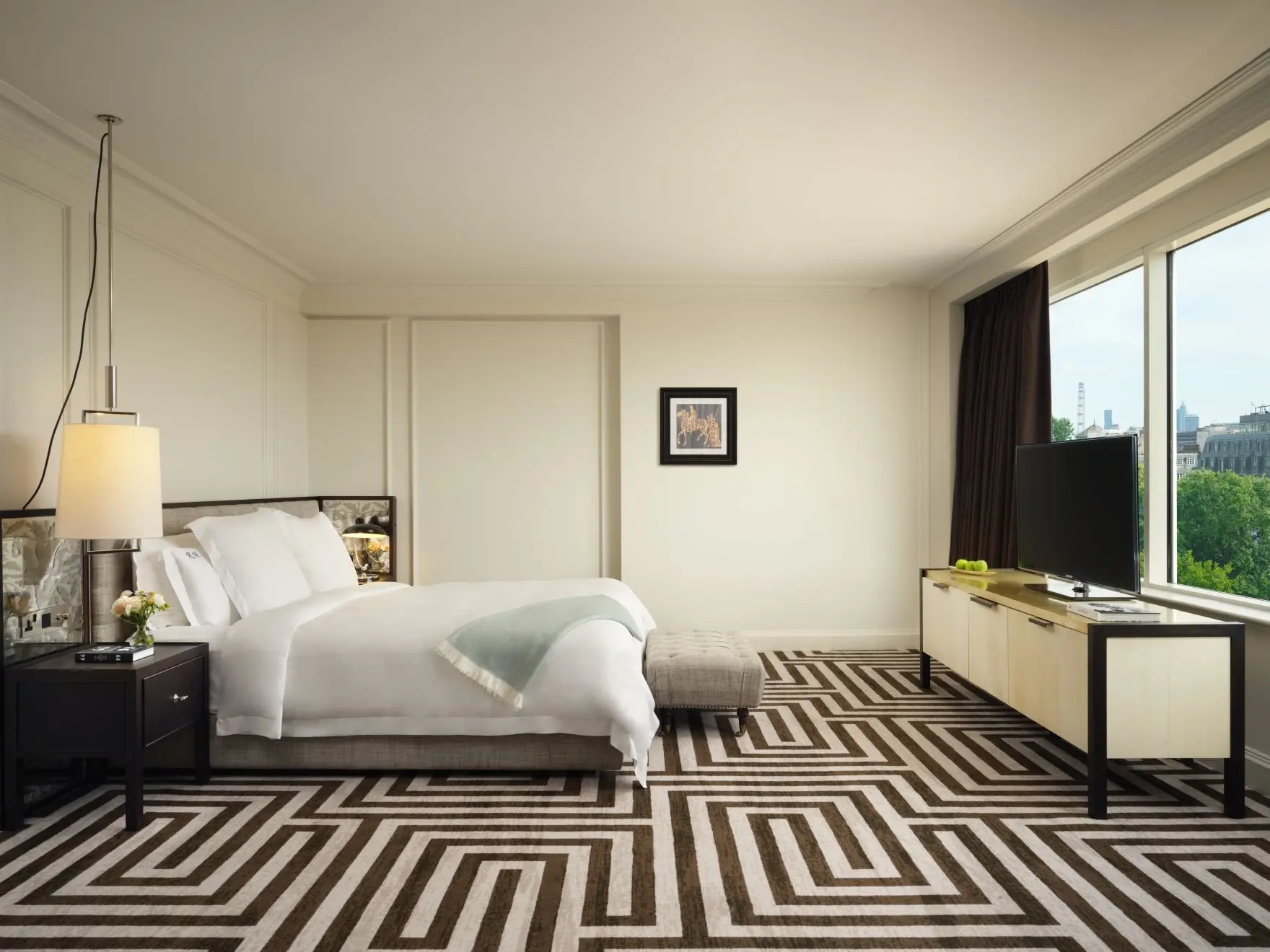 Rosewood London_Junior Suite__Jack Hardy (2)