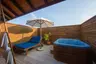 VilamendhooJacuzziWaterVillaJacuzzi