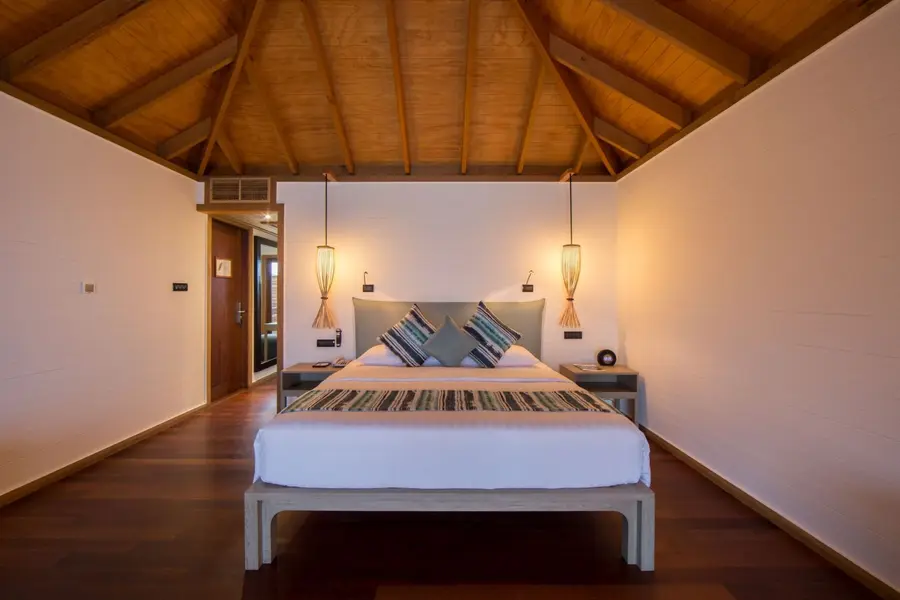 VilamendhooJacuzziWaterVillaBedroom