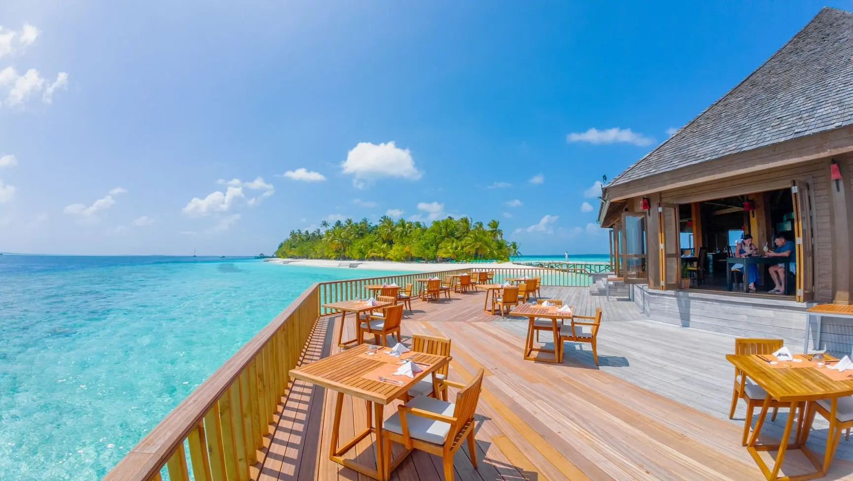 AsianWok Outdoor Deck 2