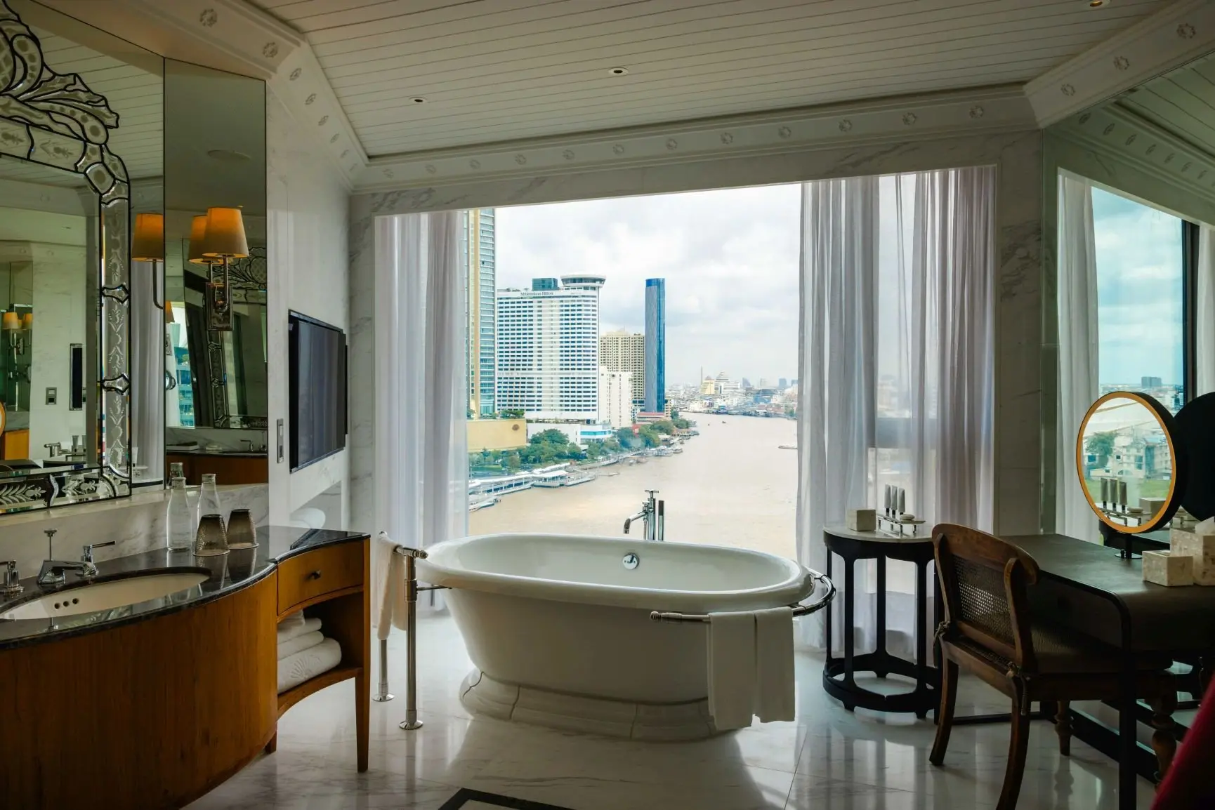 Mandarin Oriental Bangkok - Rooms & Suites 19