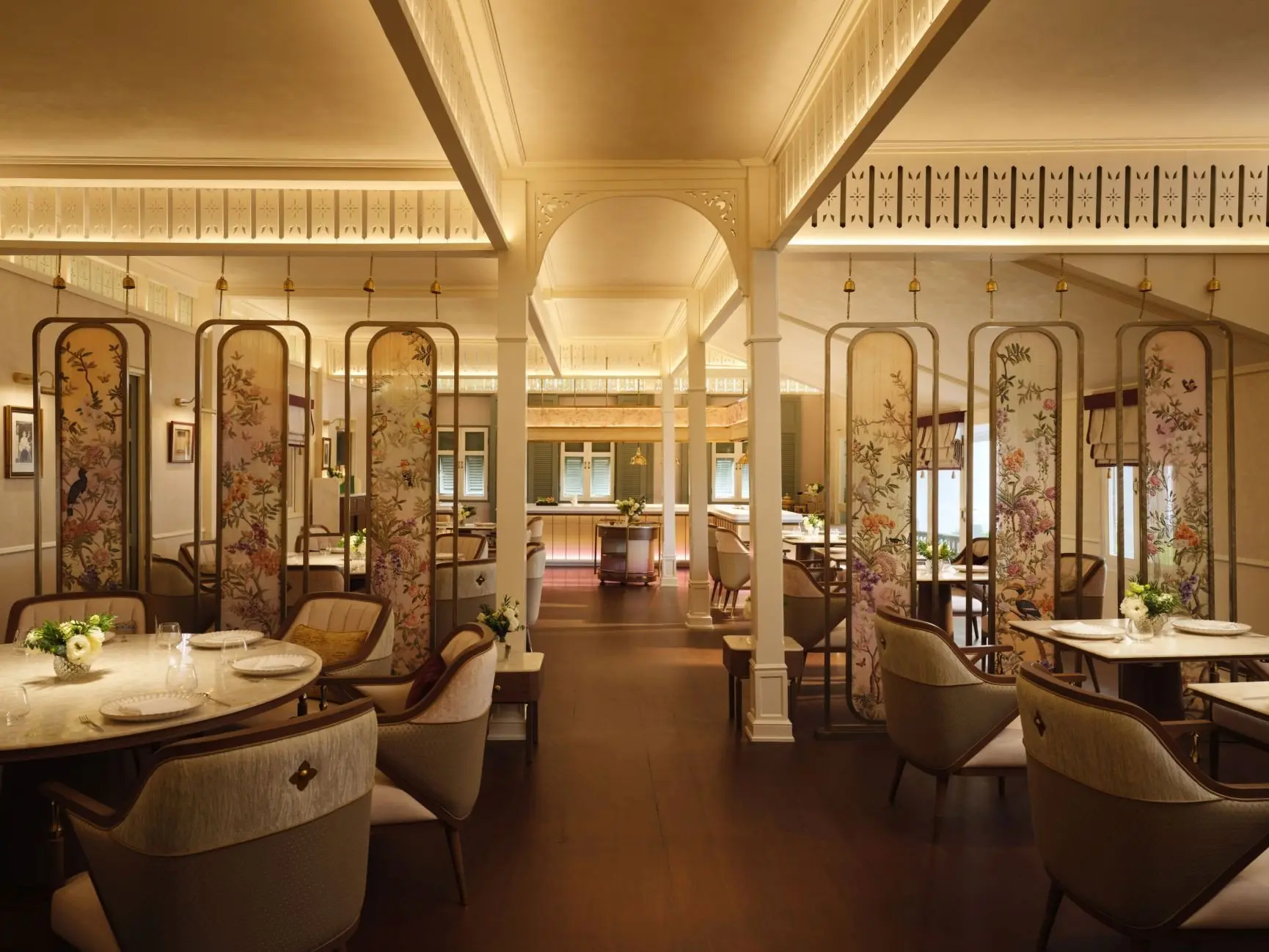 bangkok-dine-baan-phraya-hero-03