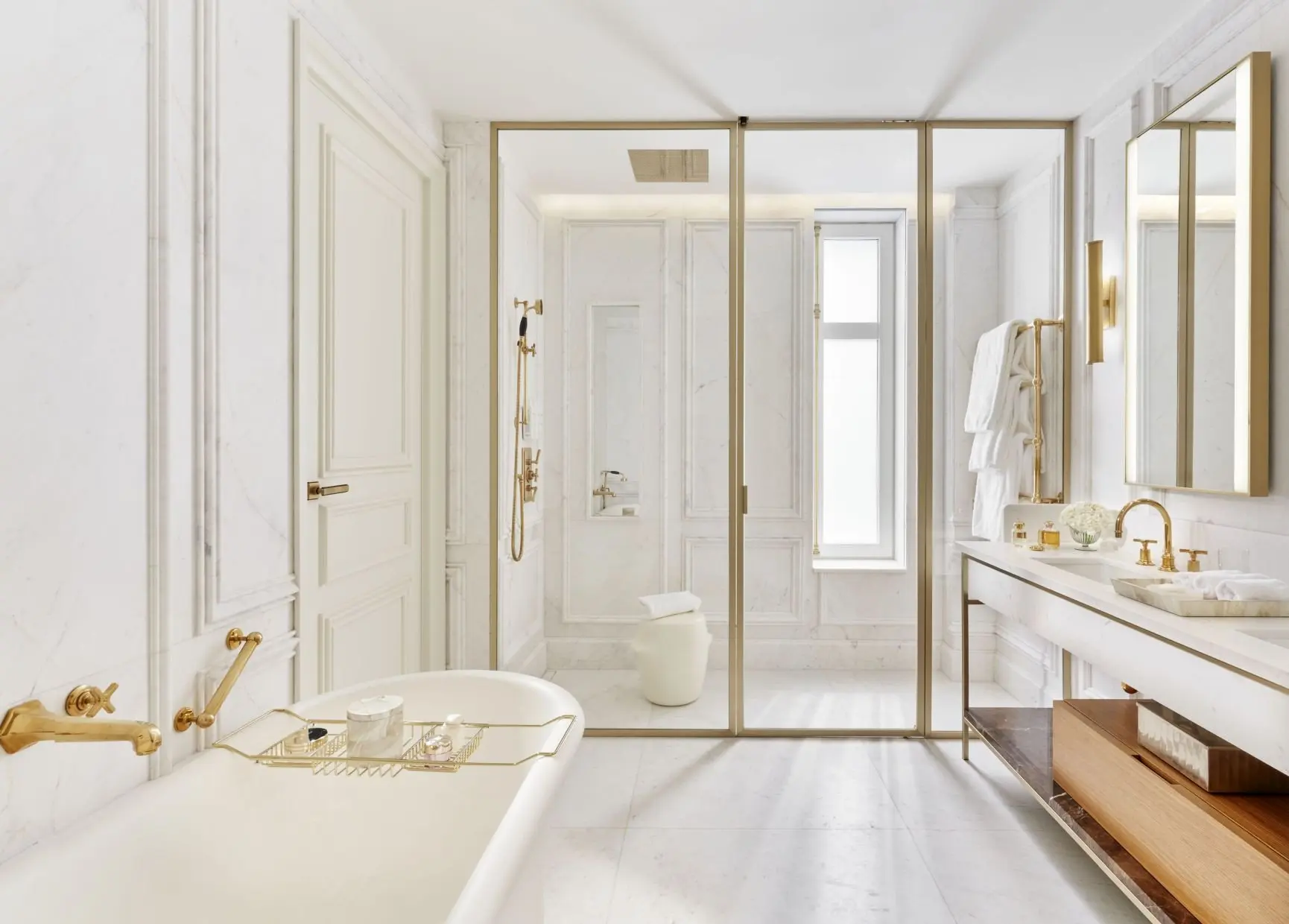 PalmCourtSuiteBathroom