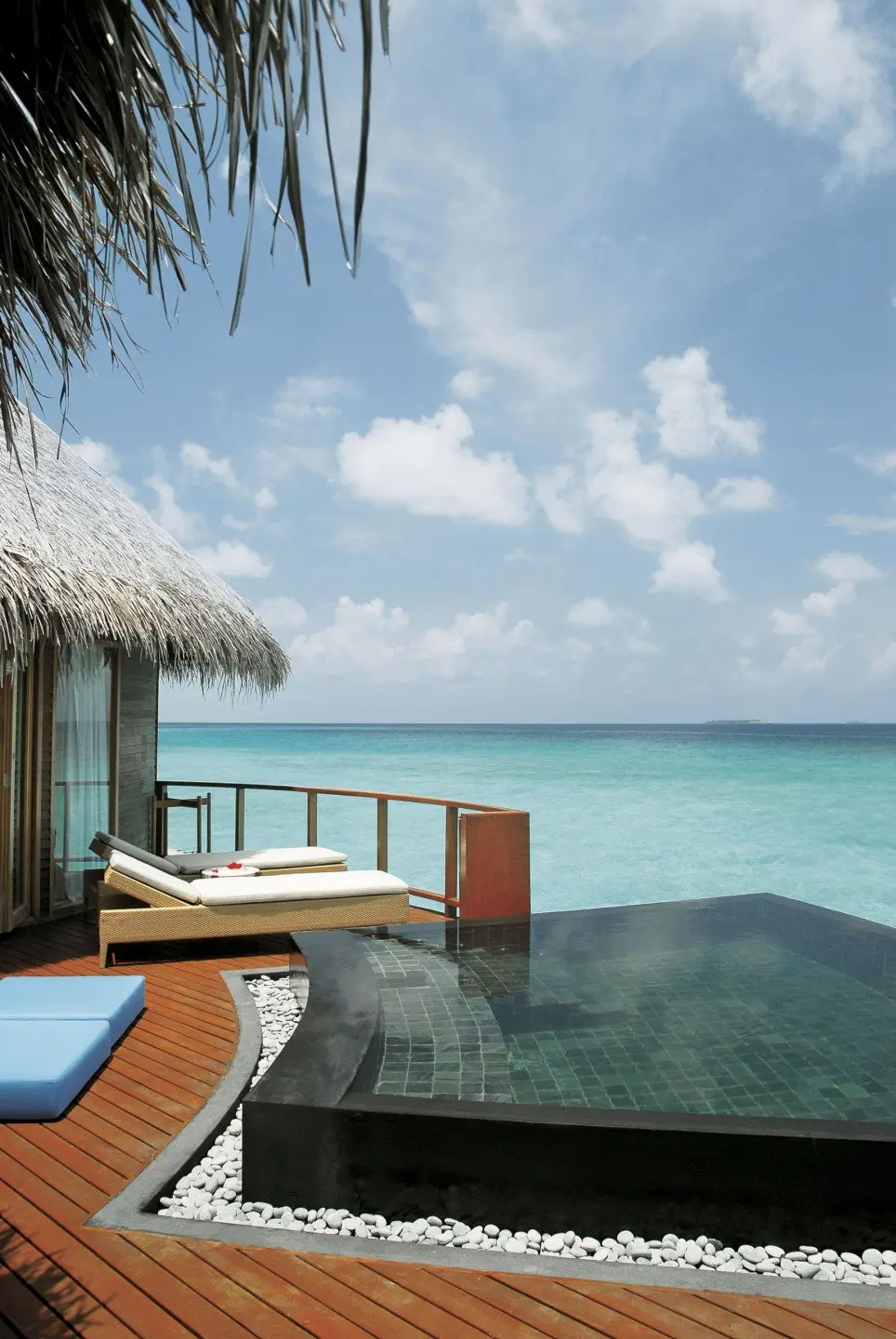 Constance-Halaveli-Accommodation-Water_Villa-14