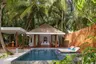 Anantara-Kihavah-Exterior-View-Four-Bedroom-Beach-Pool-Residence-Master-Bedroom-Villa_edit