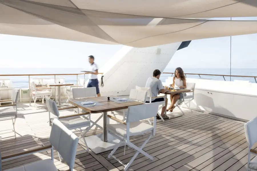 0O5A5183_PO150123_le_ponant_restaurant©_PONANT-Julien Fabro