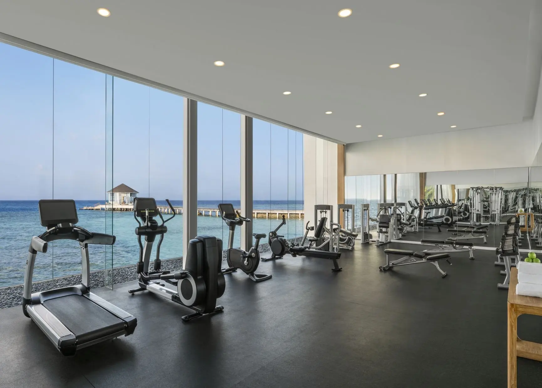 AK_MLEHP_Fitness_Studio_01