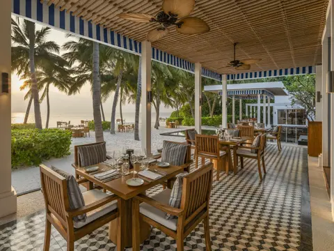 AK_MLEHP_Thari_Dining_area_sunset_01