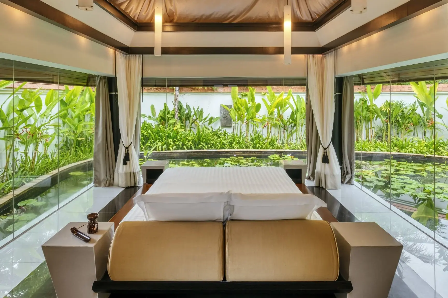 Spa Pool Villa Bedroom - Banyan Tree Phuket_26481933
