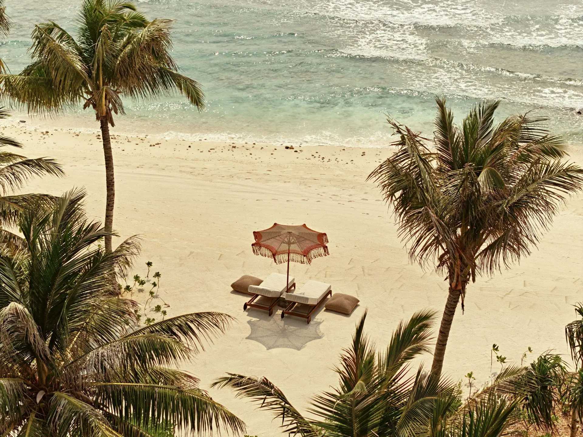 Aerial - Beachfront Lounge