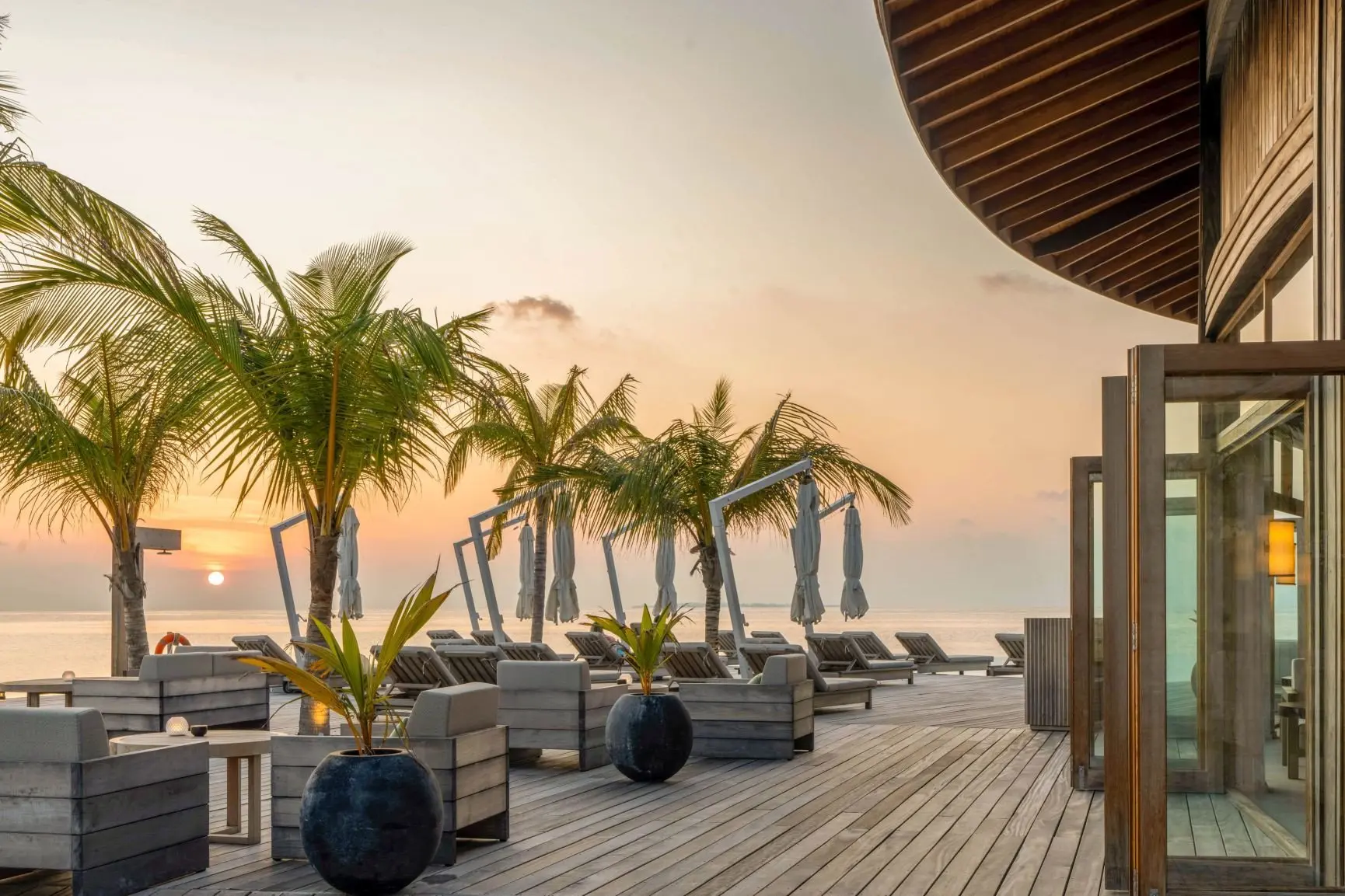 17. UfaaBar_LoungeArea