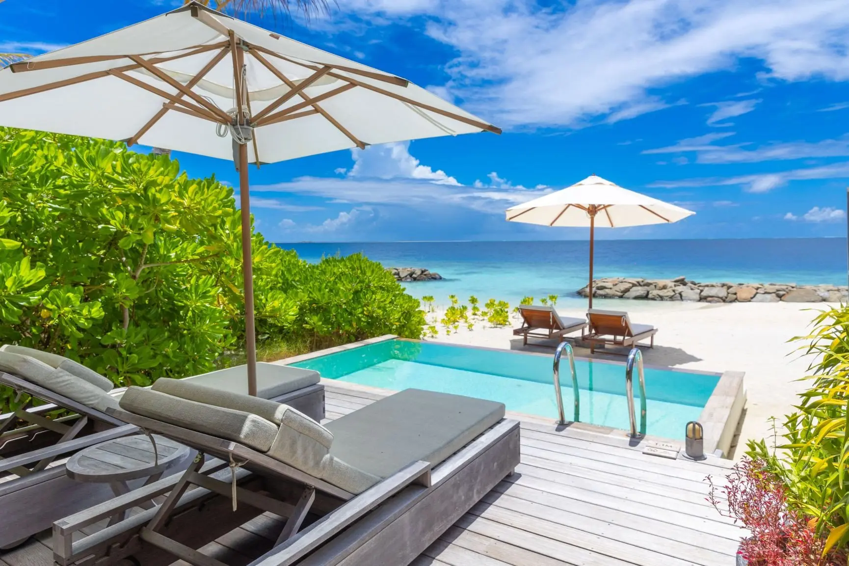13. KagiMaldivesBeachPoolVilla_Exterior_4