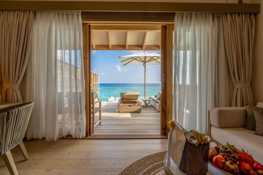 OceanPoolVillaBedroomInterior_3