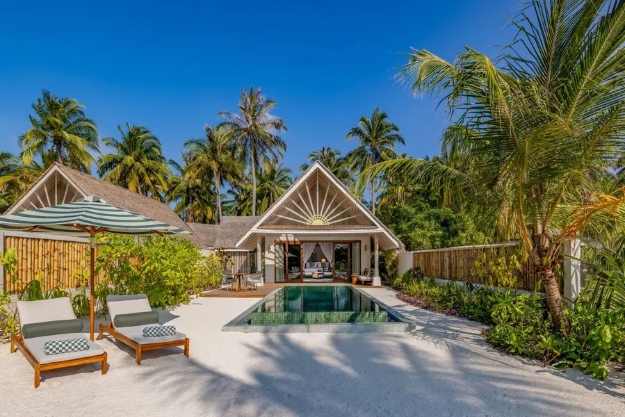 RAH GILI MALDIVES_Beach Pool Villa_Front_02