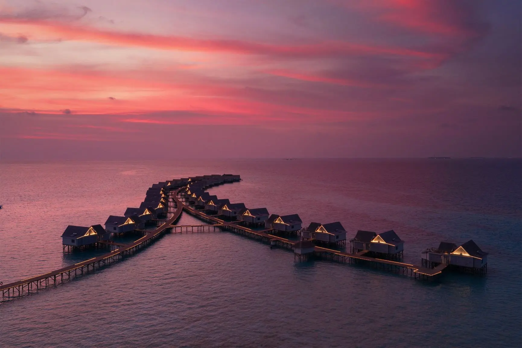 RAH GILI MALDIVES_Aerial_Sunset