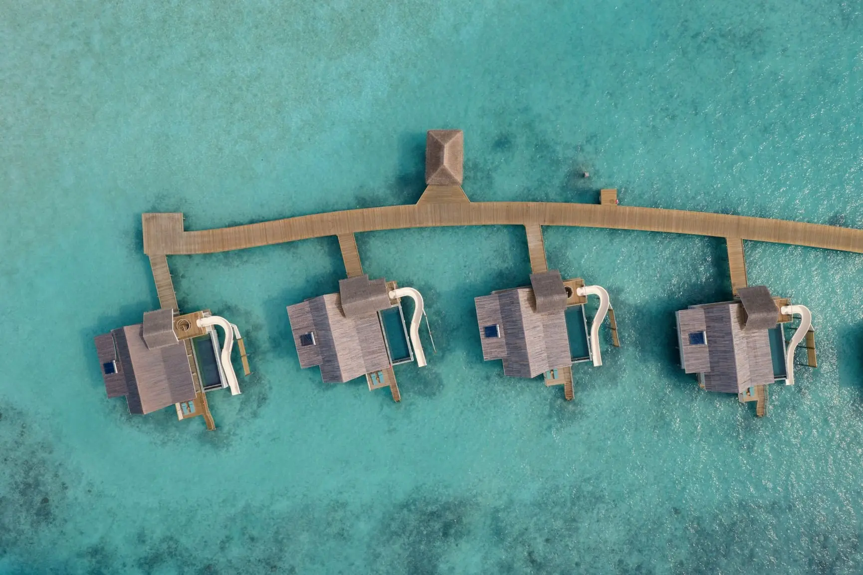RAH GILI MALDIVES_Aerial_Water Villas