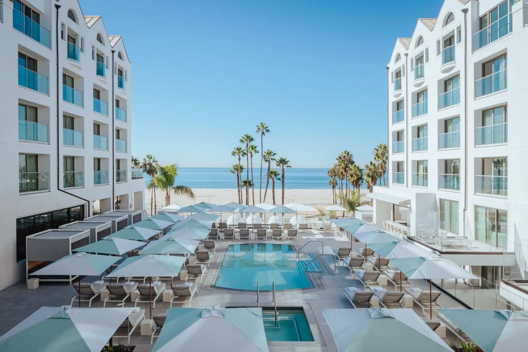 14 Azure Pool Deck