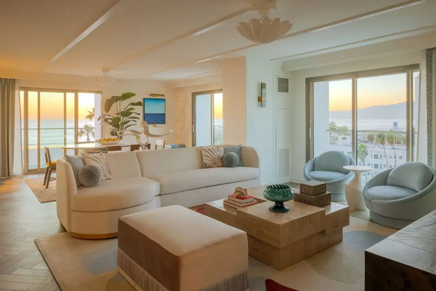 735 - Pacifica Oceanfront One bedroom Suite - 8