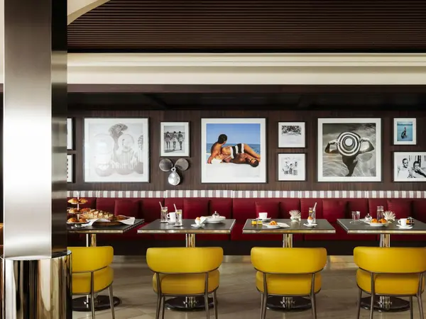 LA PISCINE BAR - Photo_OrientExpress_LaPiscineBar_1