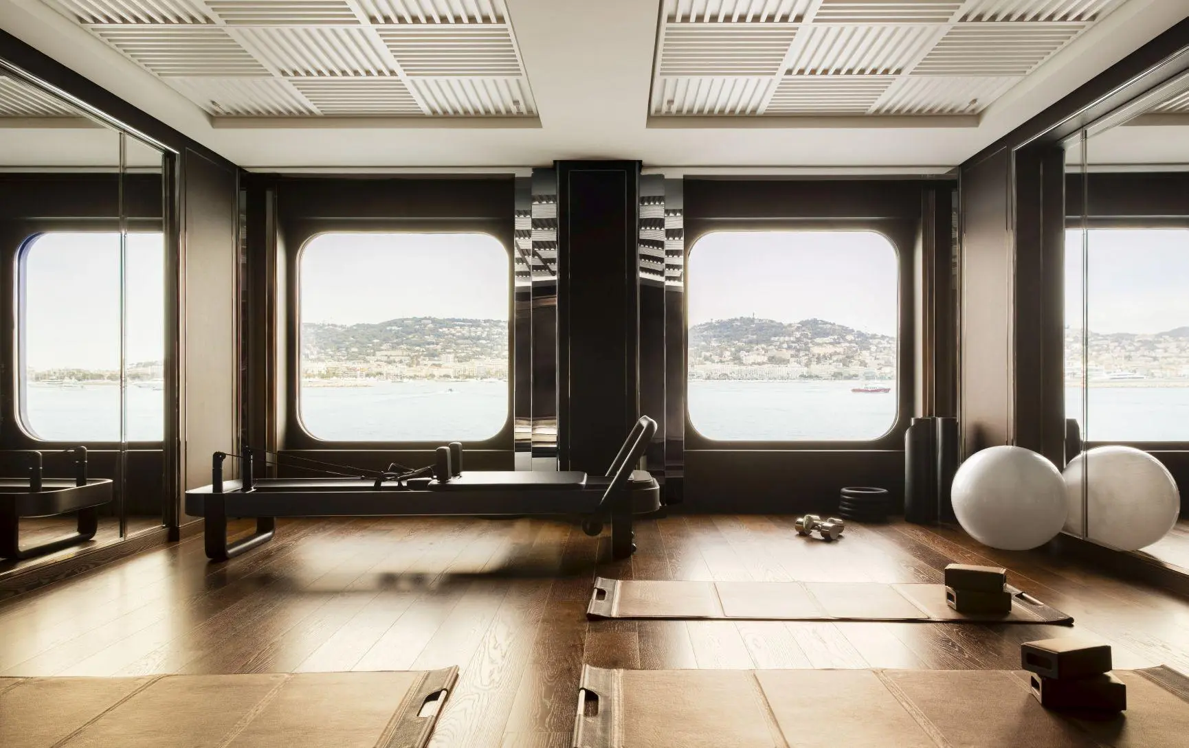 LE GYMNASE - Photo_OrientExpress_SailingYachts_LeGymnase_1 