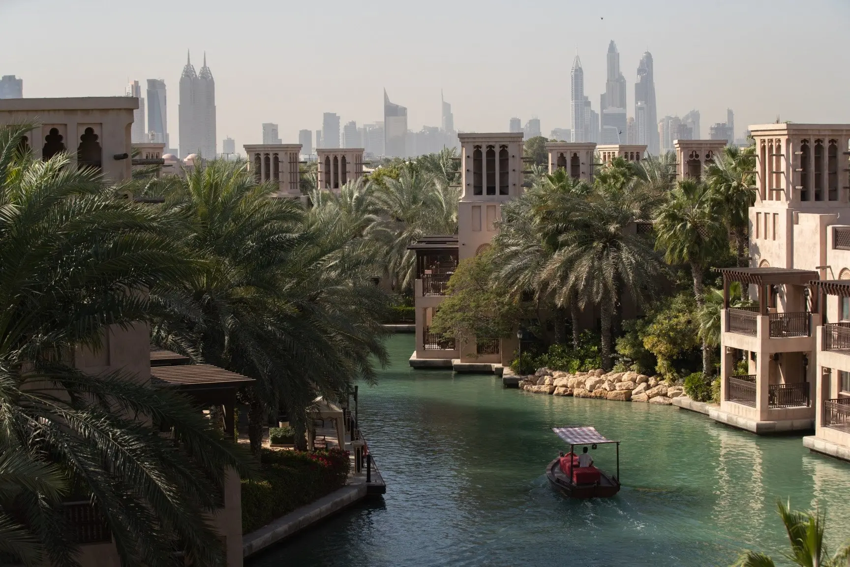 01-Jumeirah-Dar-Al-Masyaf-Waterways-1_edit