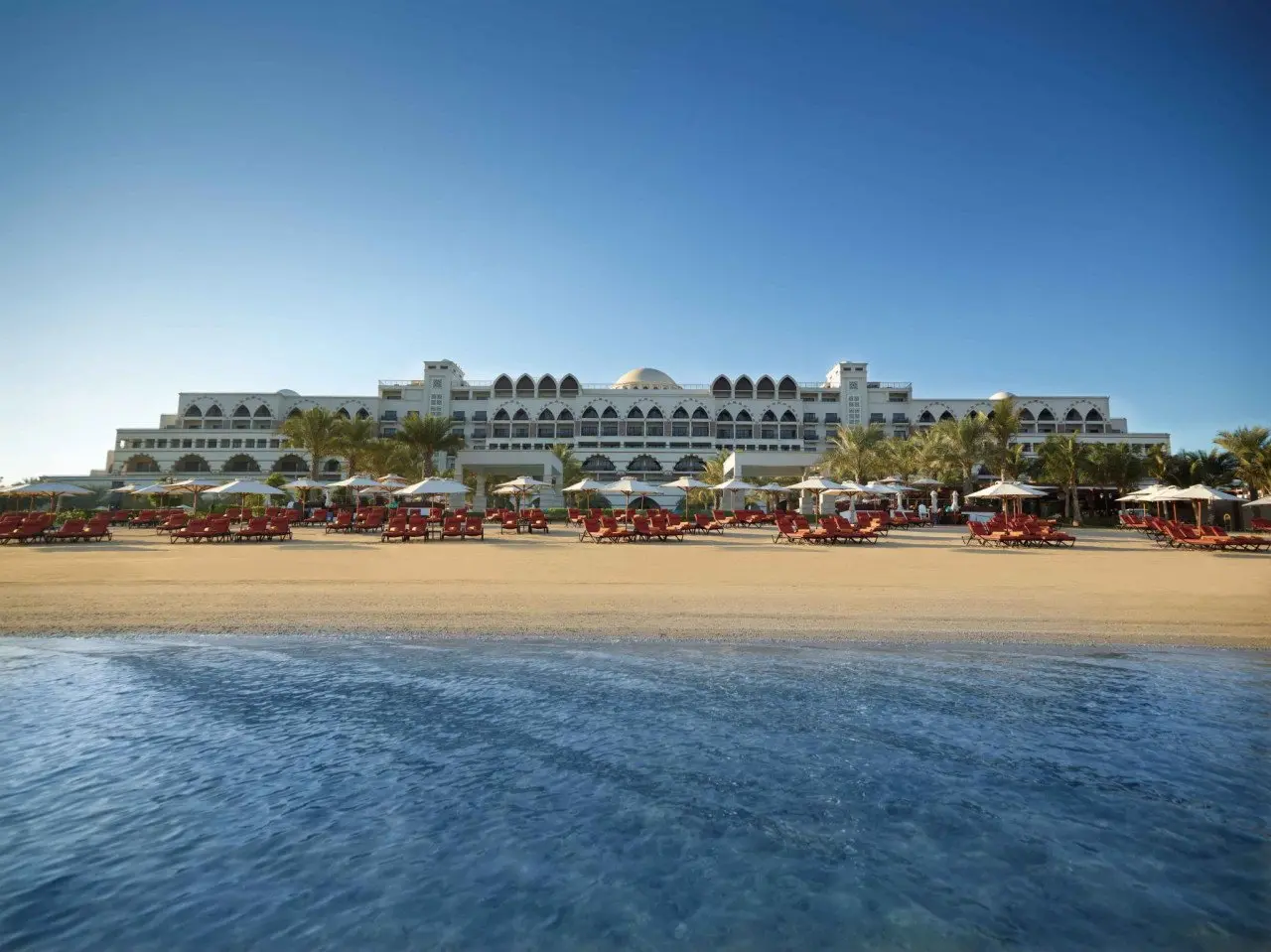 Jumeirah-Zabeel-Saray-Hotel-Exterior-Beach-View-Day1