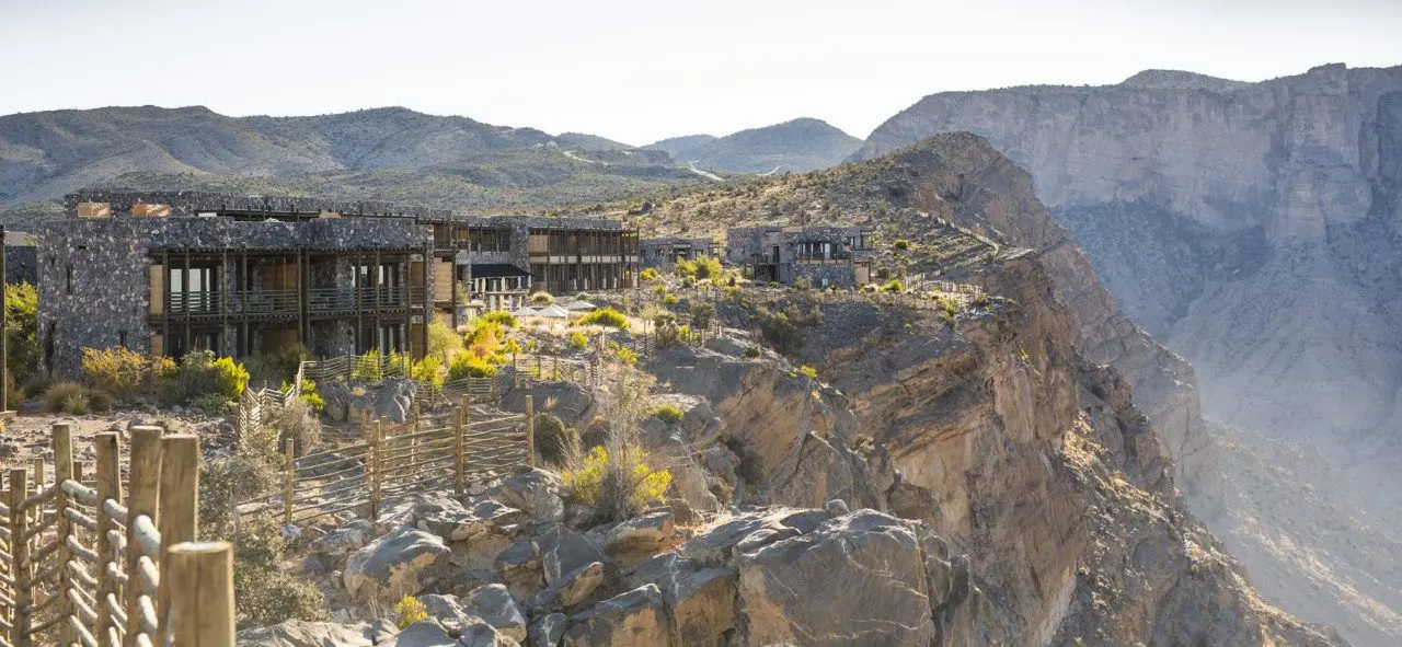 Alila-Jabal-Akhdar-Cliff-02-Copy