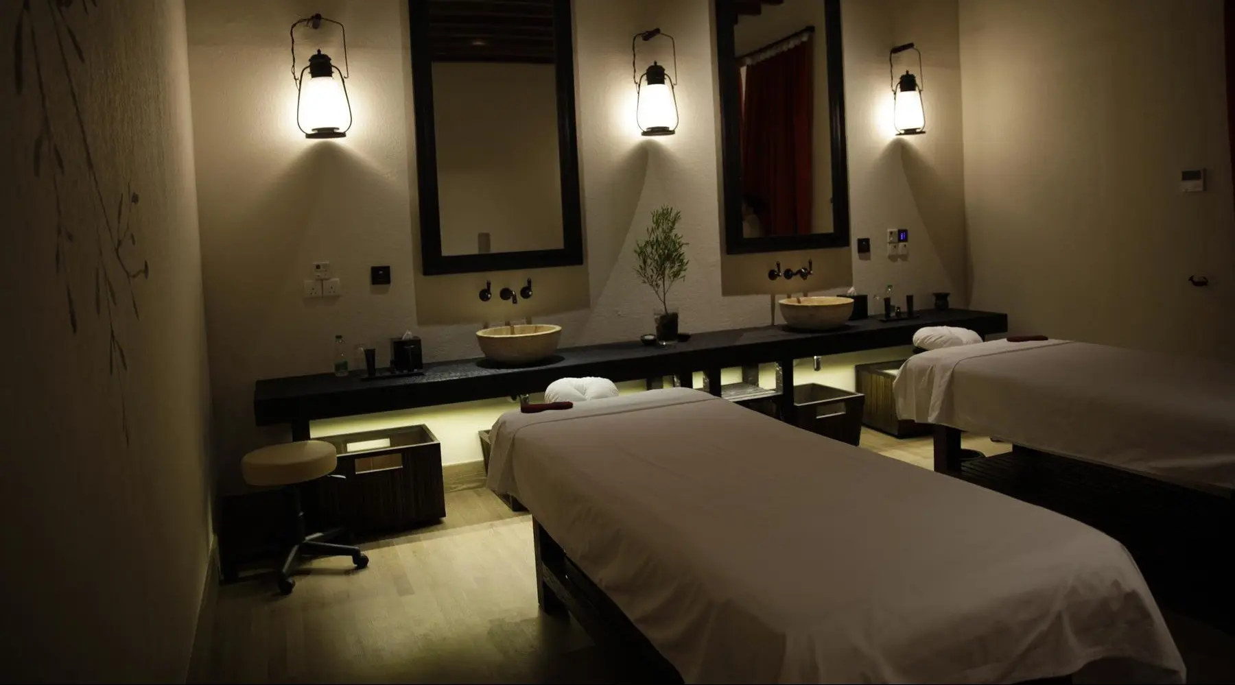 Spa-Room-02-Copy-e1487325234282