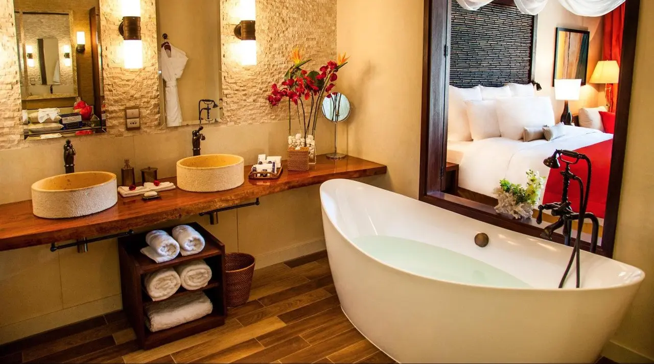 Junior-Suite-Bathroom-high-res-Copy-e1519052369849