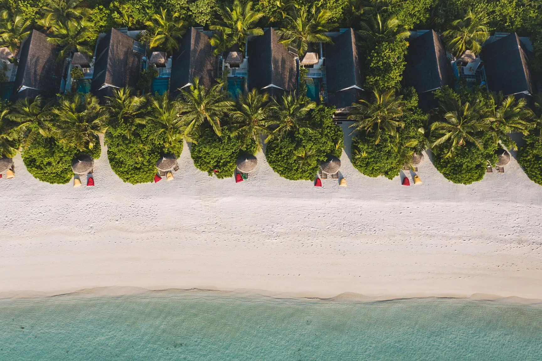 01_Earth-Villa-with-Pool-Aerial_edit