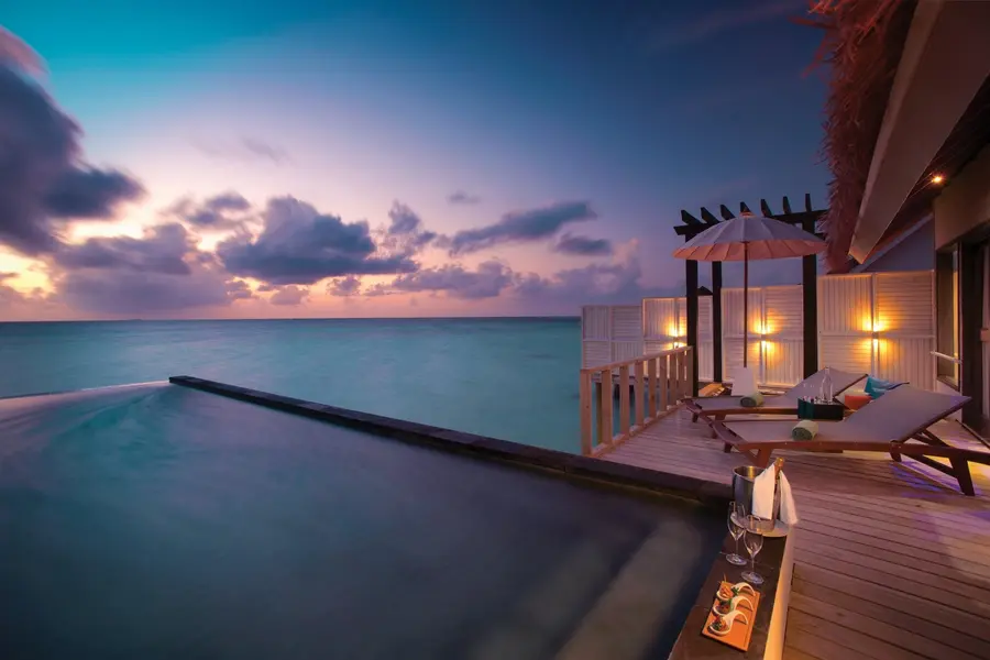 02_Wind-Villa-with-Pool-Exterior-Sunset_edit