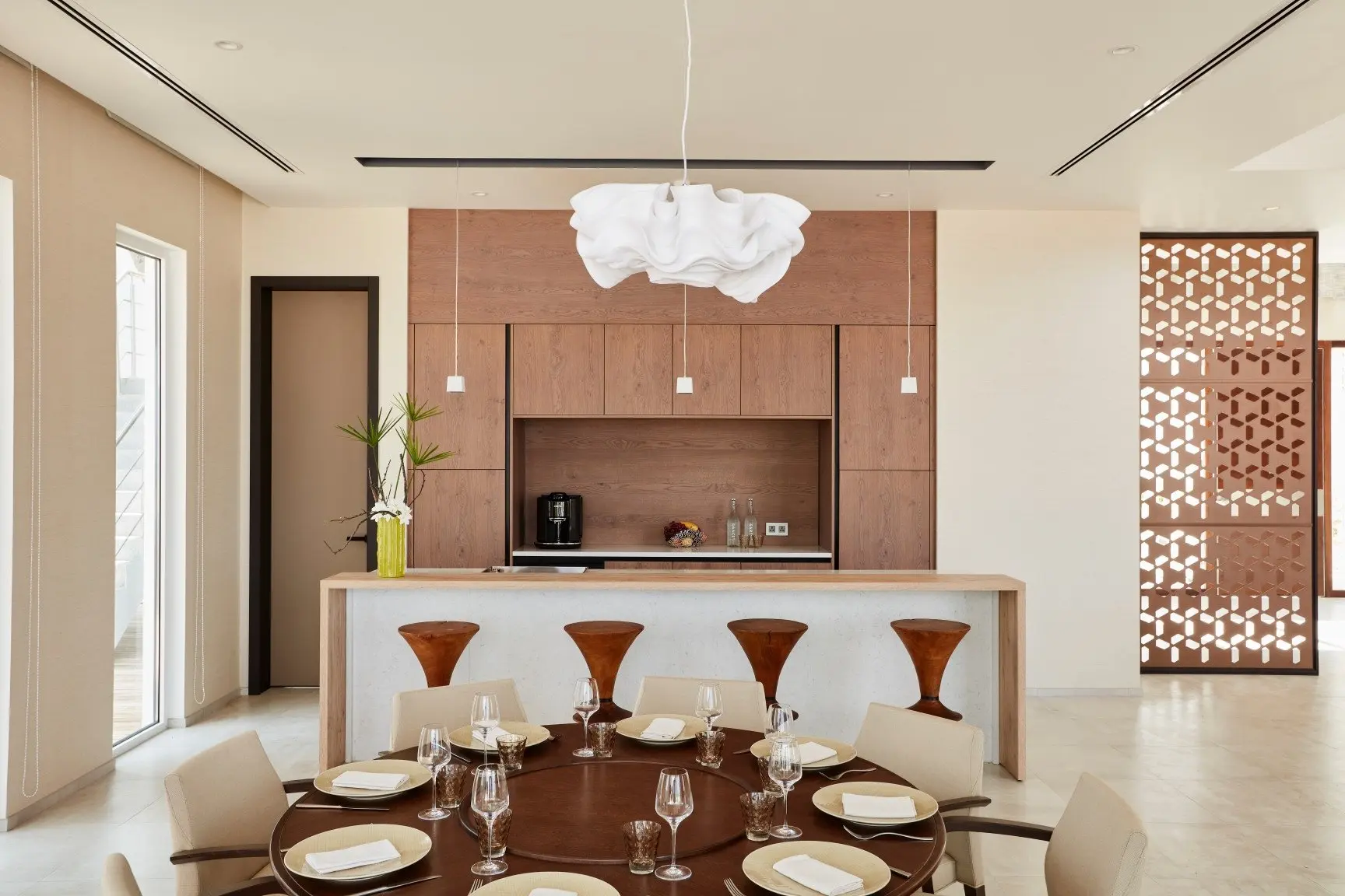 07_Three-Bedroom-Beach-Retreat-Dining-Area_edit