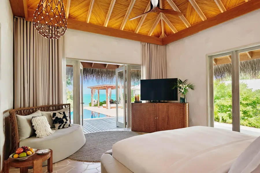 TWO-BEDROOM-BEACH-SUNSET-VILLA-BEDROOM_edit