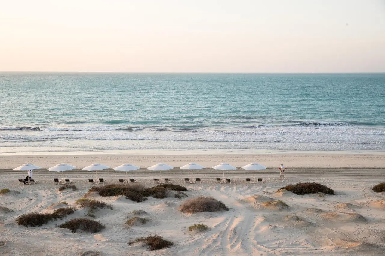 Jumeirah-at-Saadiyat-Island-Resort-Beach-view-1-Copy