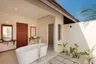 Beach-Villa-with-Pool-Bathroom-02-VARU-by-Atmosphere_edit