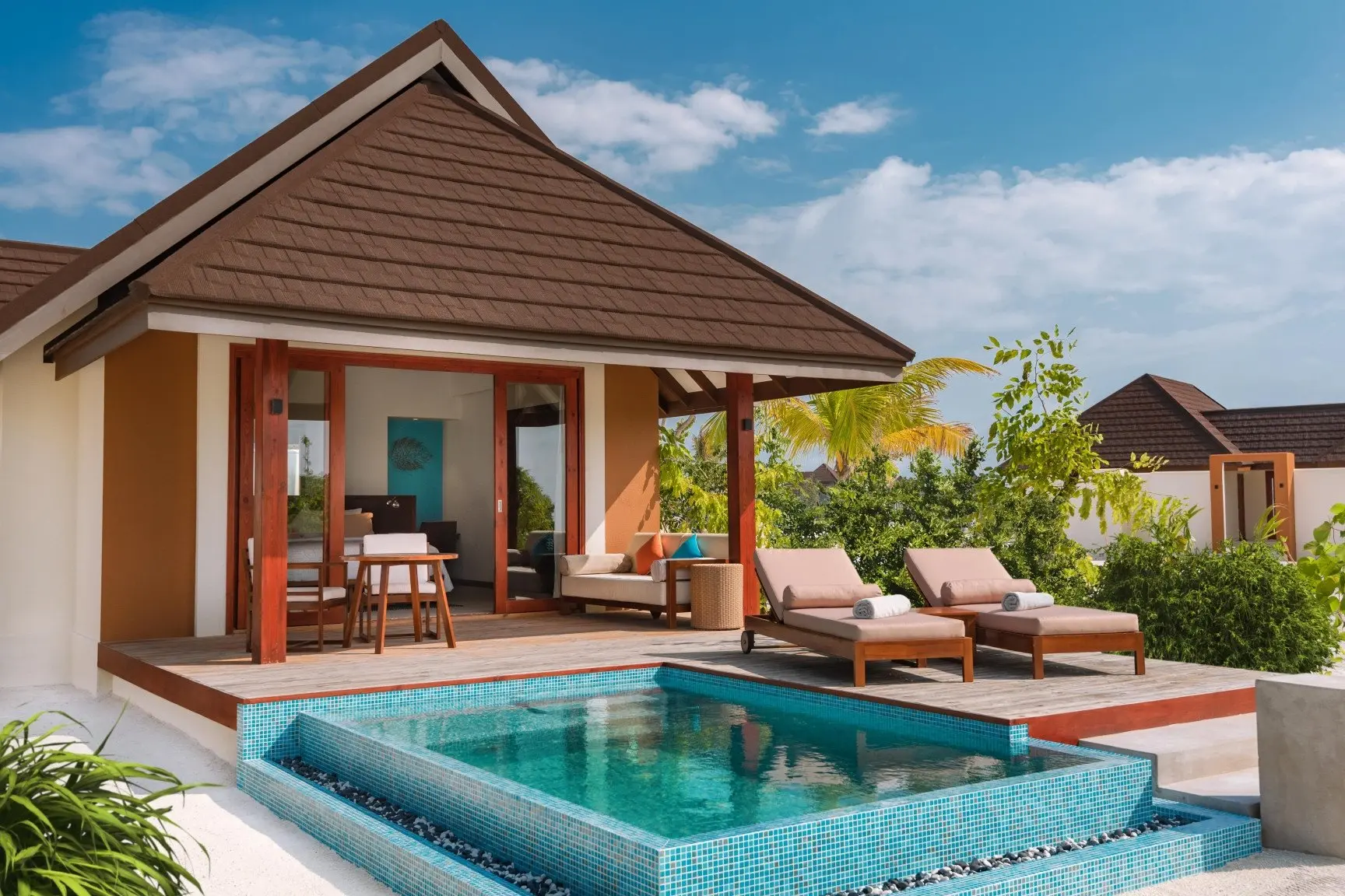 1.-Beach-Villa-with-Pool-min_edit