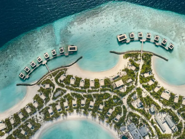 PATINA_MALDIVES_AERIAL-EXT_ENTIRE-ISLAND_3202_02_edit
