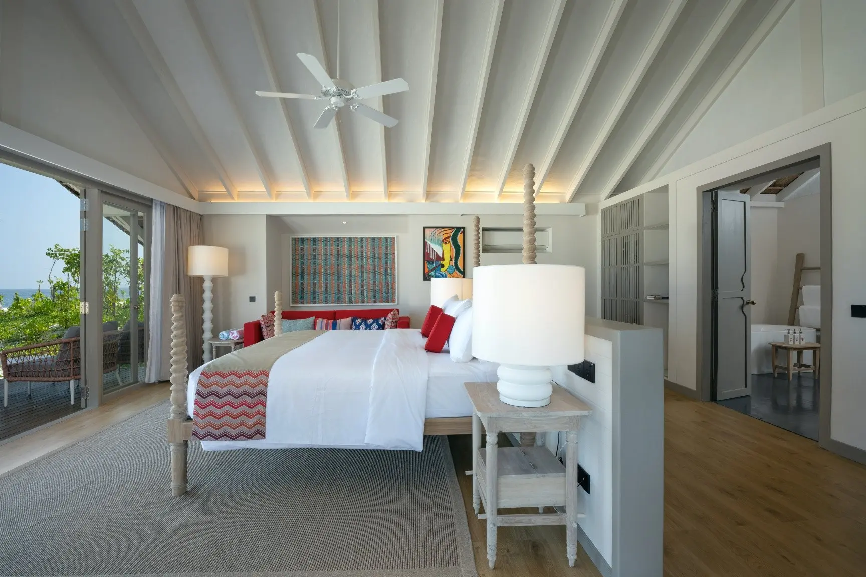 05_Beach-Pool-Suites-Bedroom-2_edit